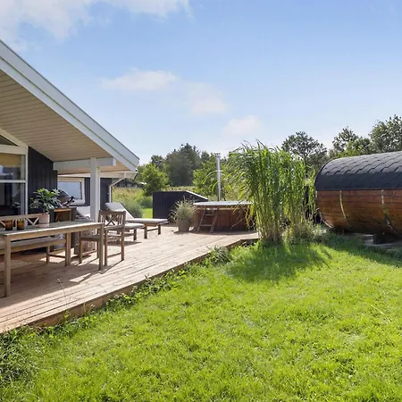 Beach Front Home In Oster Assels With Sauna 펜션 Oster Assels